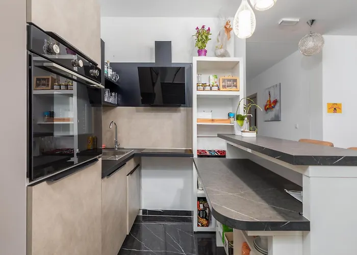 Stunning In With Wifi - Cir773 Lejlighed Pula